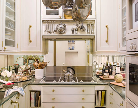 Remodelingsmall Kitchen on Such A Small Space  Try To Use Special Touches  Like Drawer Pulls